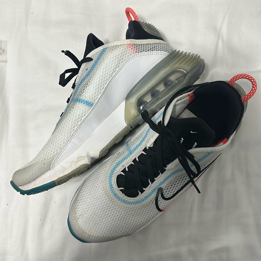 nike • kids shoes